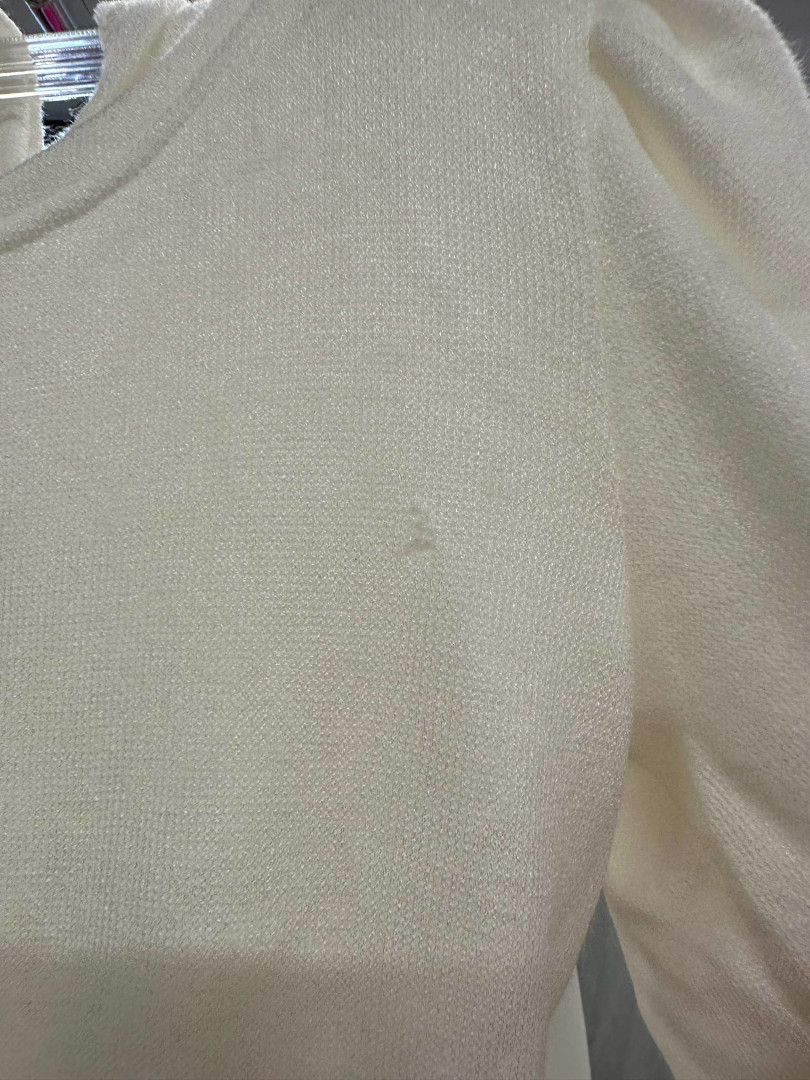 Sweater tied in several ways in cream color A349 - Kulunove image 3