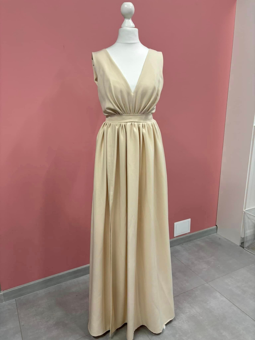 Laurell - sleeveless light beige maxi dress - Kulunove image 3