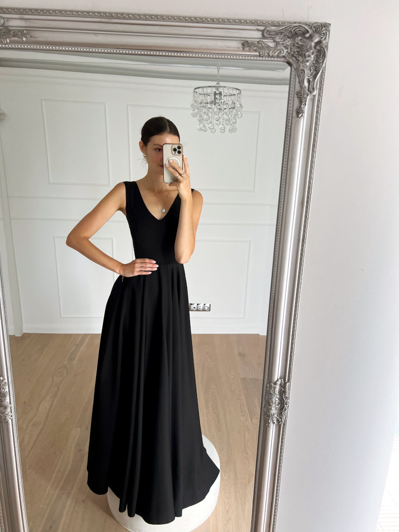 Cynthia - black simple dress with thicker straps perfect for proms - Kulunove image 3