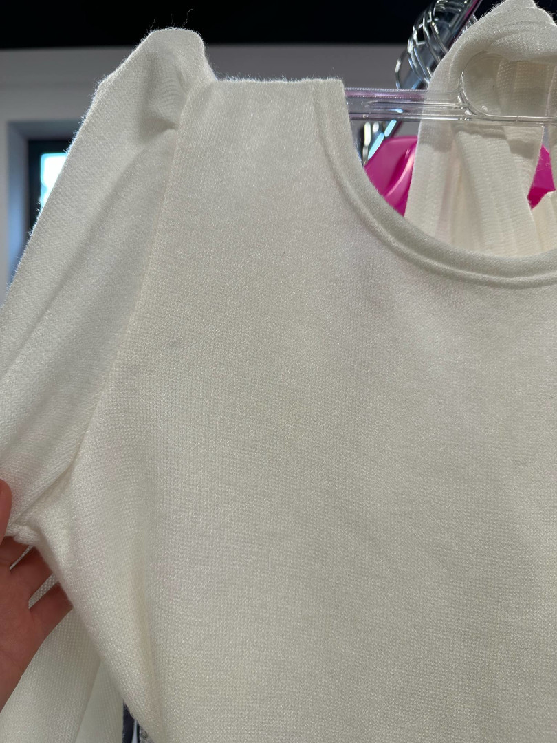 Sweater tied in several ways in A348 cream color - Kulunove image 4
