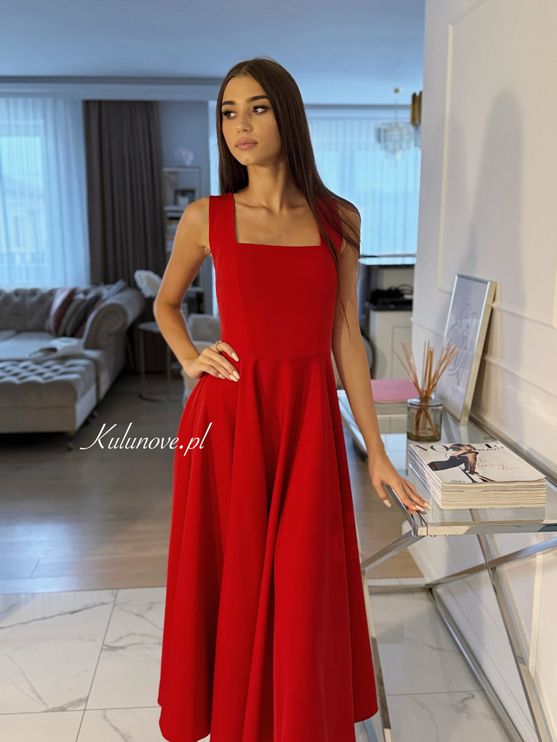 Karlie midi red - flared midi dress with karo neckline - Kulunove image 2