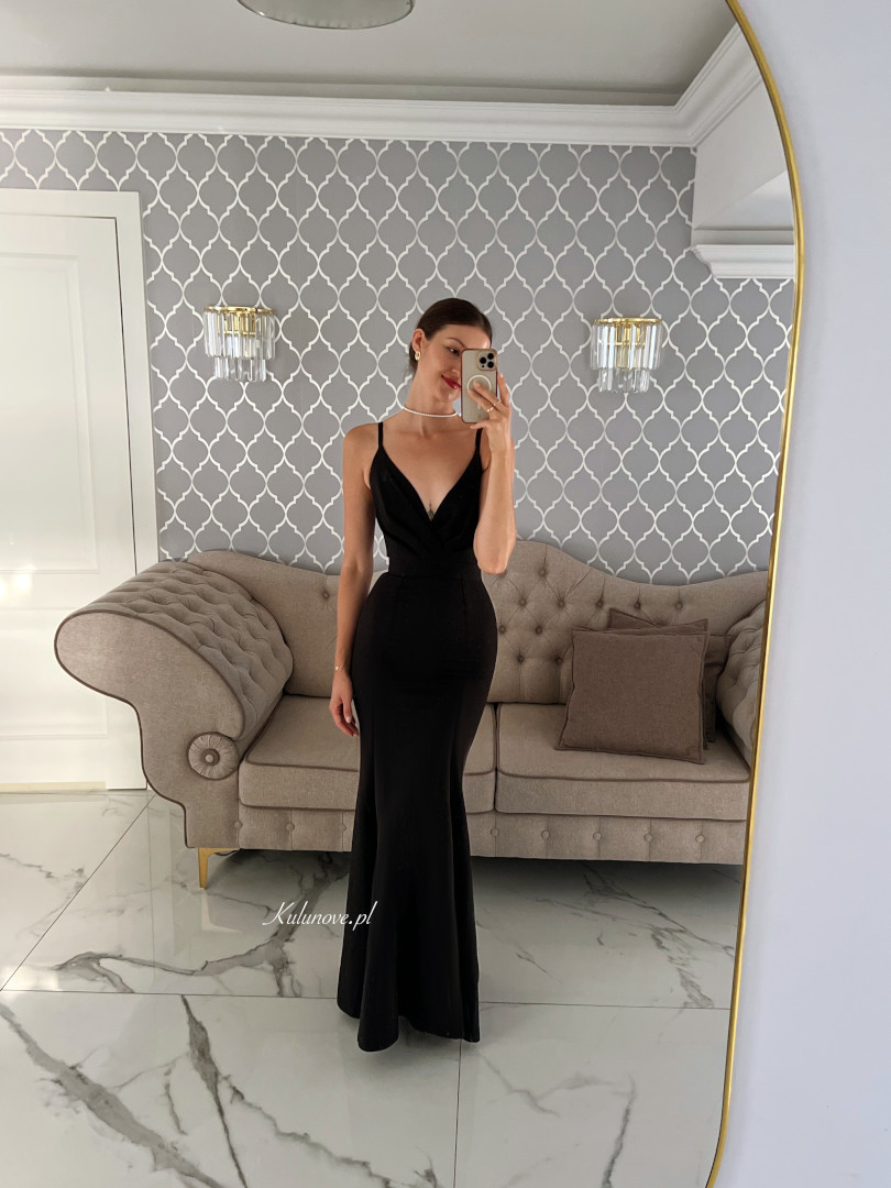 Andrea fish - black fitted strapless dress with envelope neckline - Kulunove image 1