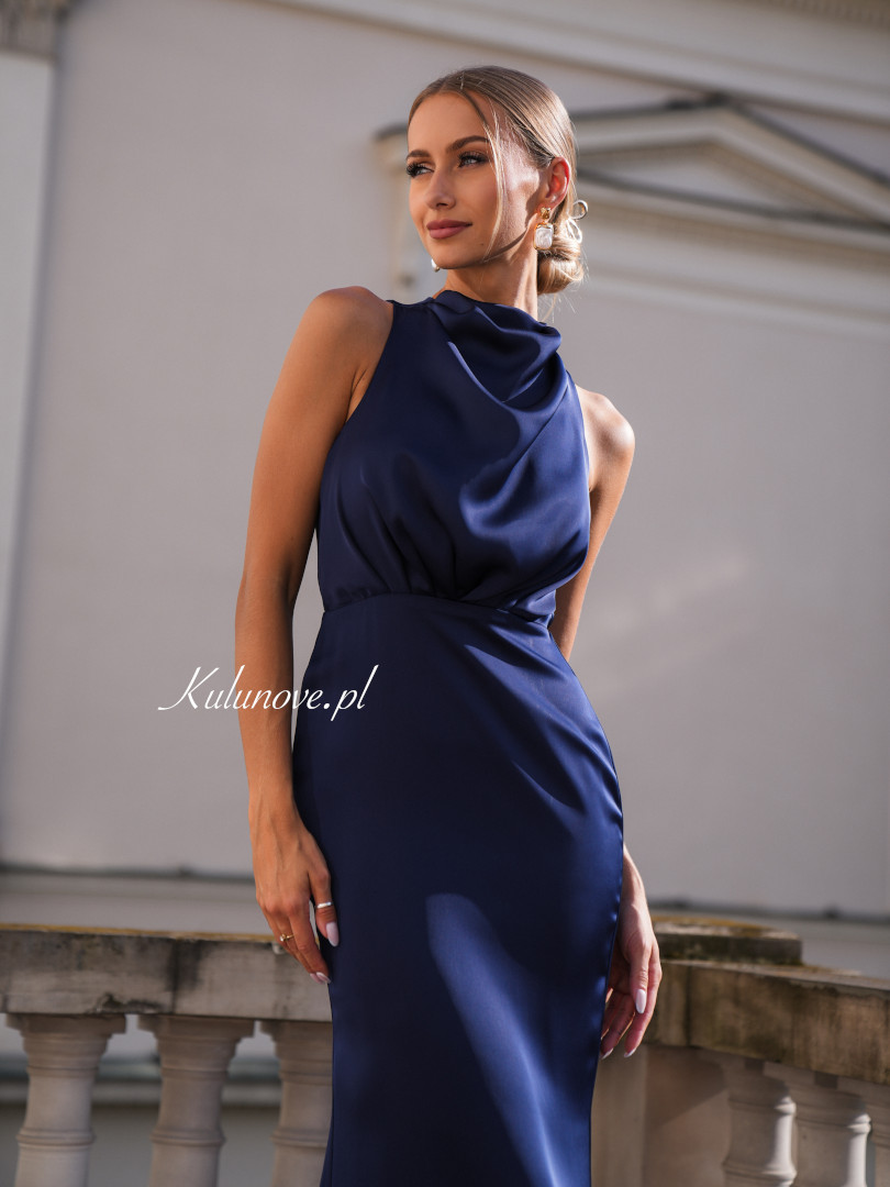 Aria - elegant maxi dress of flowing satin in navy blue color - Kulunove image 2