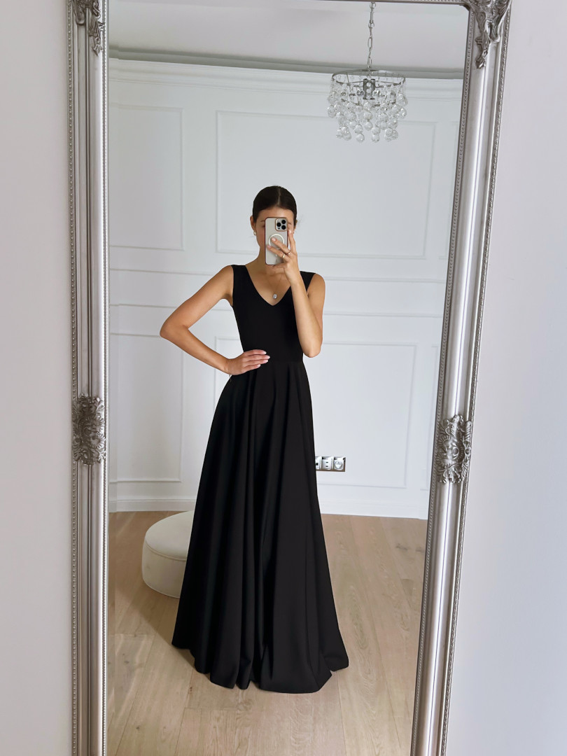 Cynthia - black simple dress with thicker straps perfect for proms - Kulunove image 4