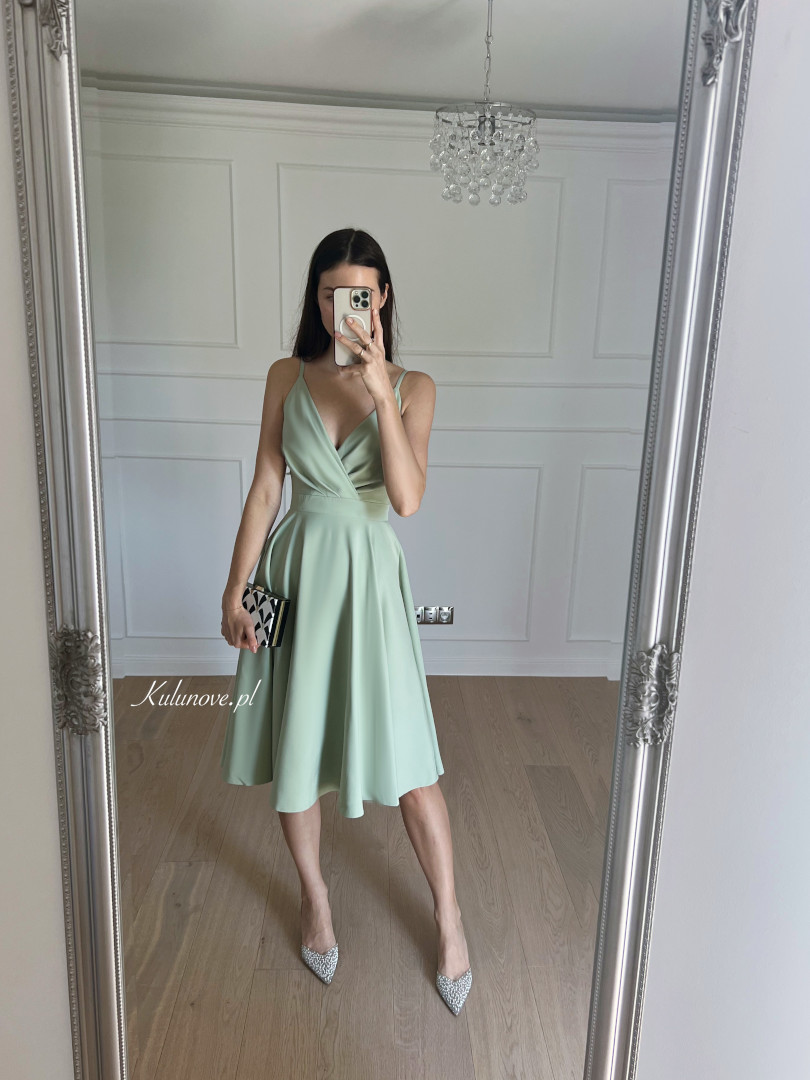 Elisabeth midi sage - medium length dress on thin straps with a flared skirt - Kulunove image 2