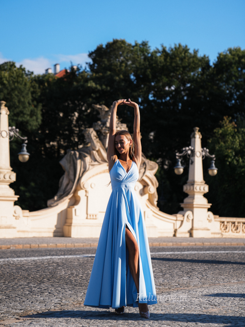Elisabeth maxi - blue strapless maxi dress with envelope neckline - Kulunove image 2