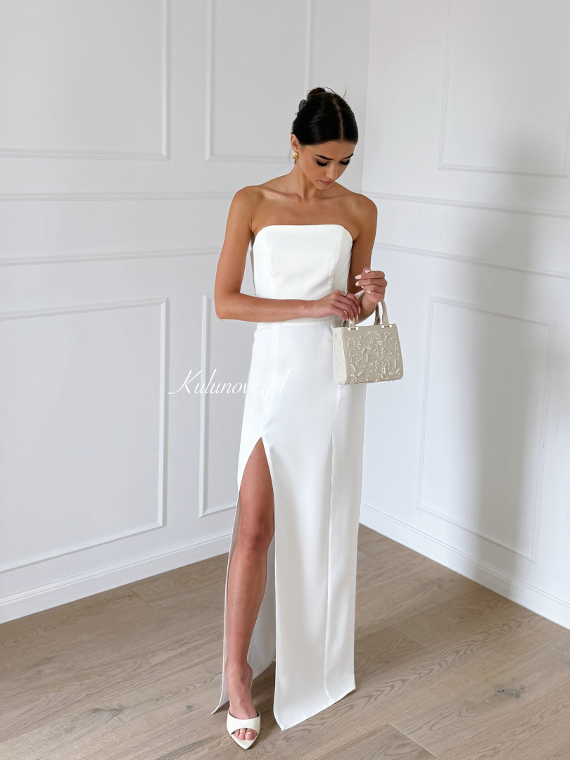 Emily - minimalist wedding dress in ecru color with simple corset top and leg slit - Kulunove image 4