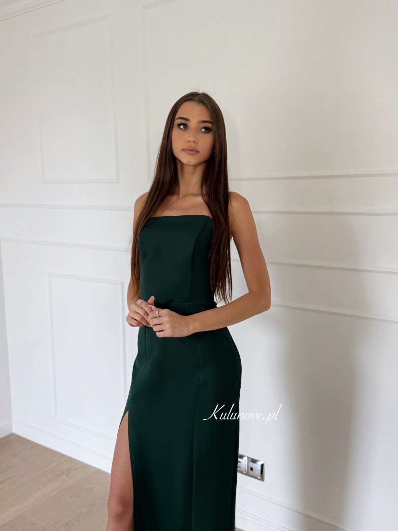 Emily - bottle green dress with corset top and straight bottom - Kulunove image 2