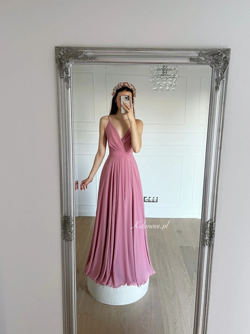 Alruna long chiffon strapless dress in dirty pink color