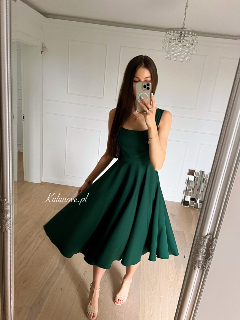 Karlie midi - bottle green midi dress perfect for bridesmaids - Kulunove image 2