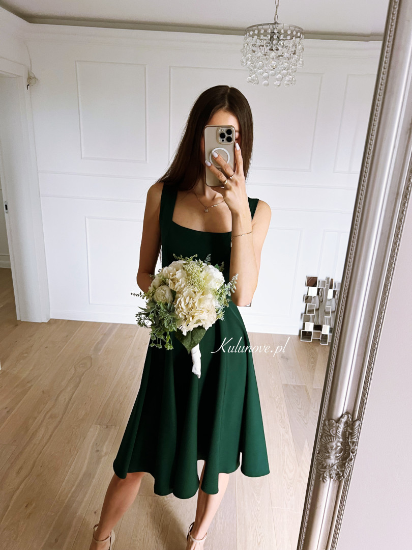 Karlie midi - bottle green midi dress perfect for bridesmaids - Kulunove image 1