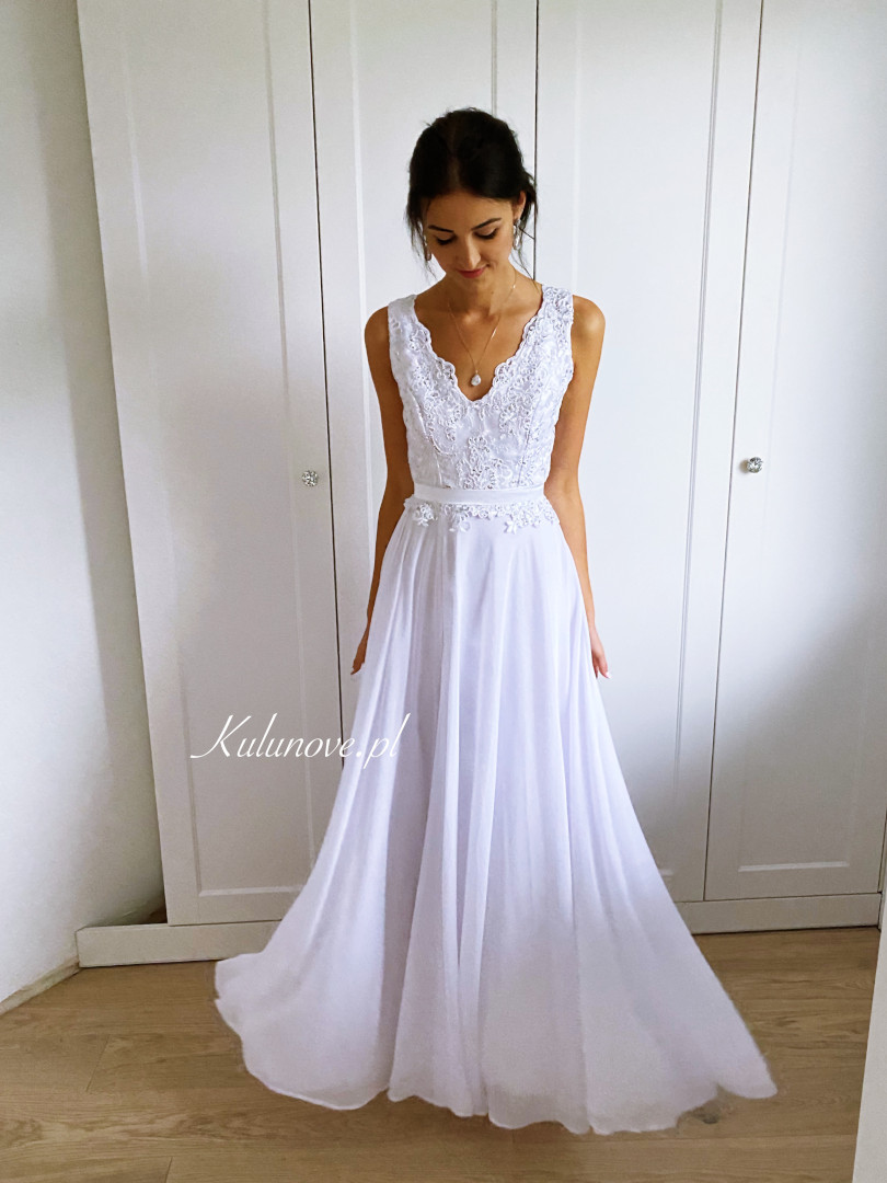 Grace - white wedding dress with embellished bodice - Kulunove image 1