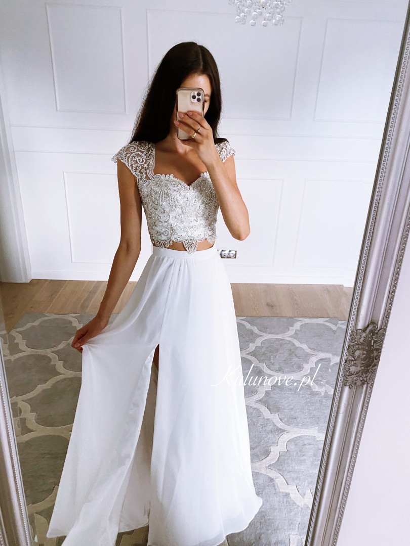 Martina - two-piece gown with richly decorated bodice - Kulunove image 1