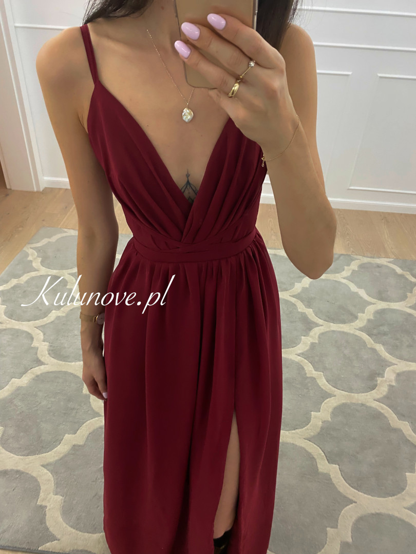 Francesca - maroon chiffon maxi dress with deep neckline - Kulunove image 3