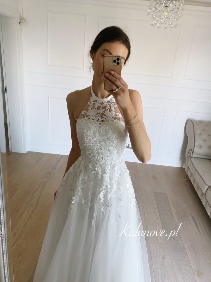 Sisi - princess shape tulle wedding dress with lace corset