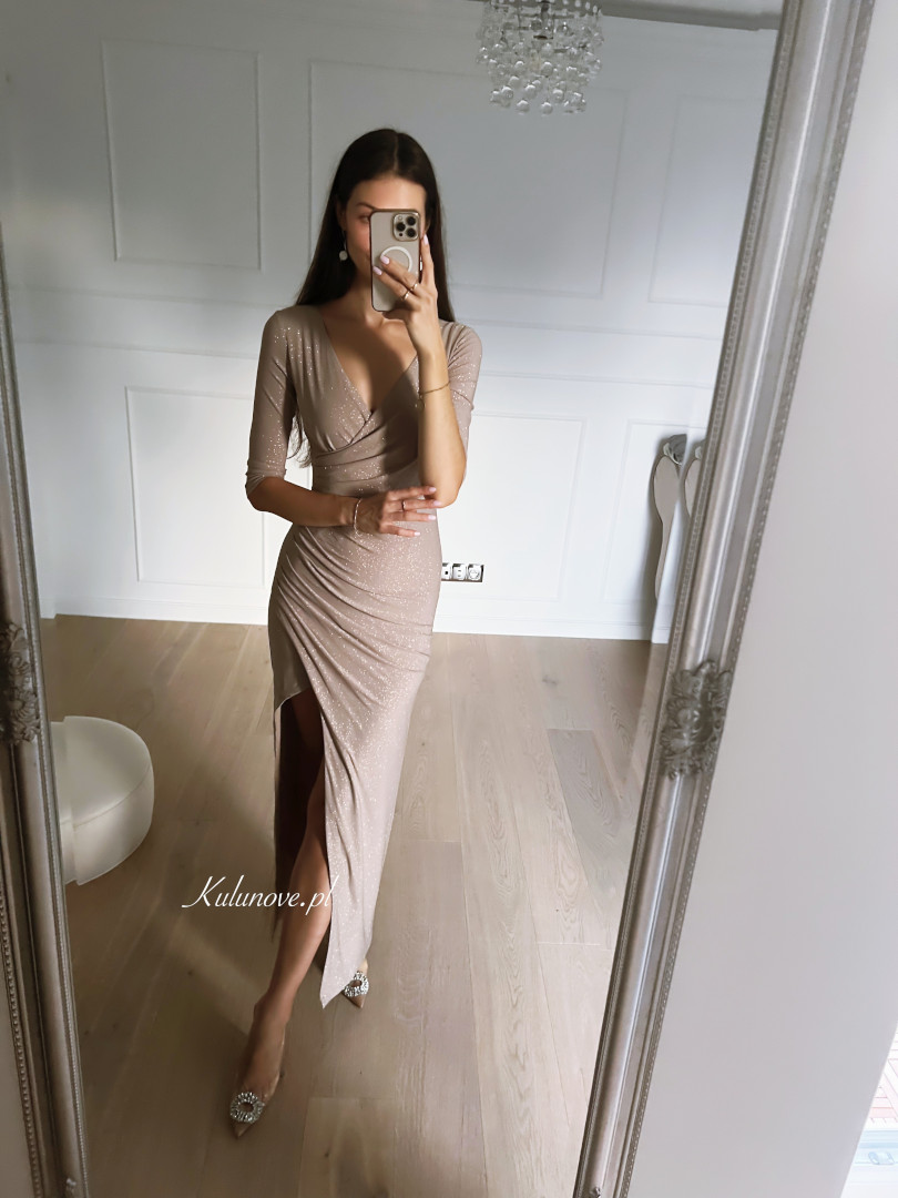 Daphne - long beige brocade dress with 3/4 sleeves - Kulunove image 2