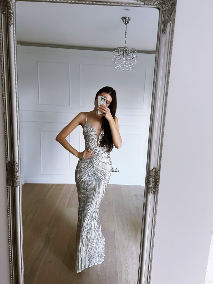 Claudia - silver sequin mermaid shaped dress with beige underlay - Kulunove image 4