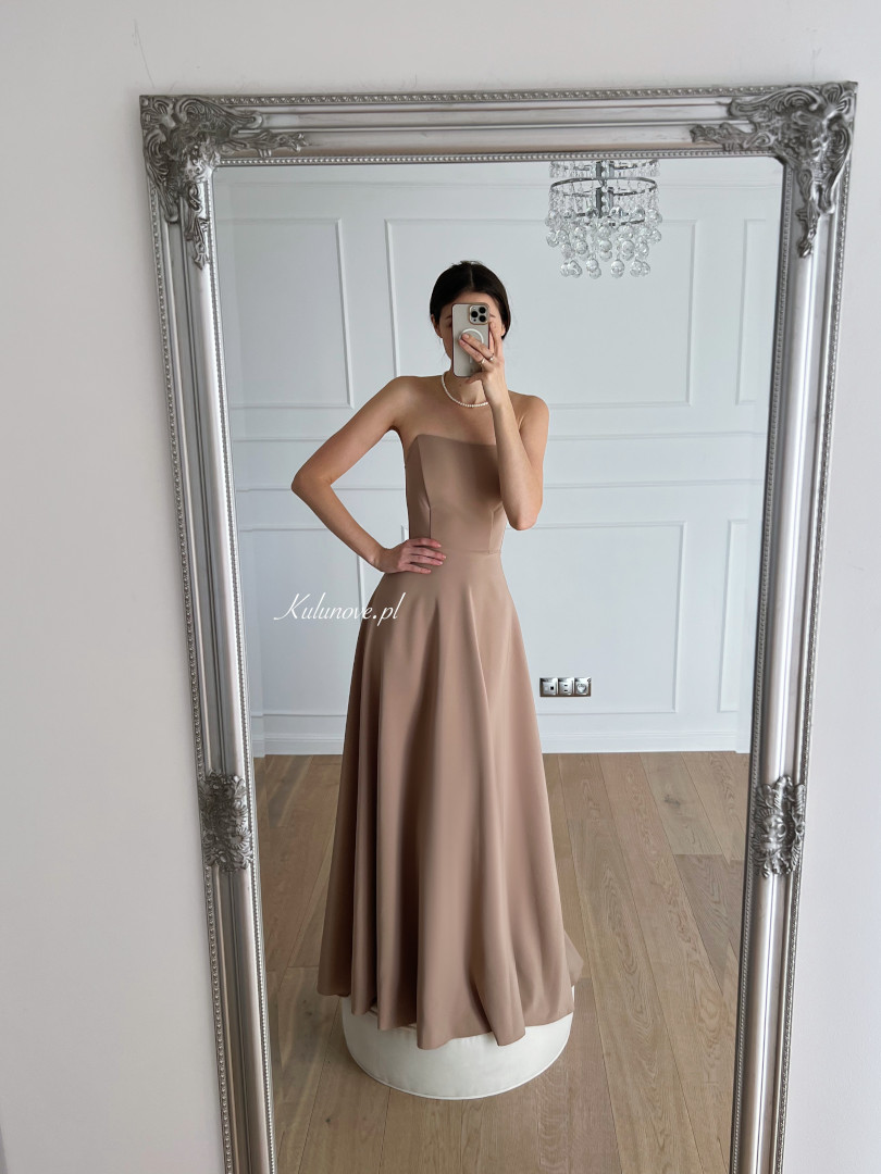 Hannah - classic corset maxi dress in beige color - Kulunove image 1