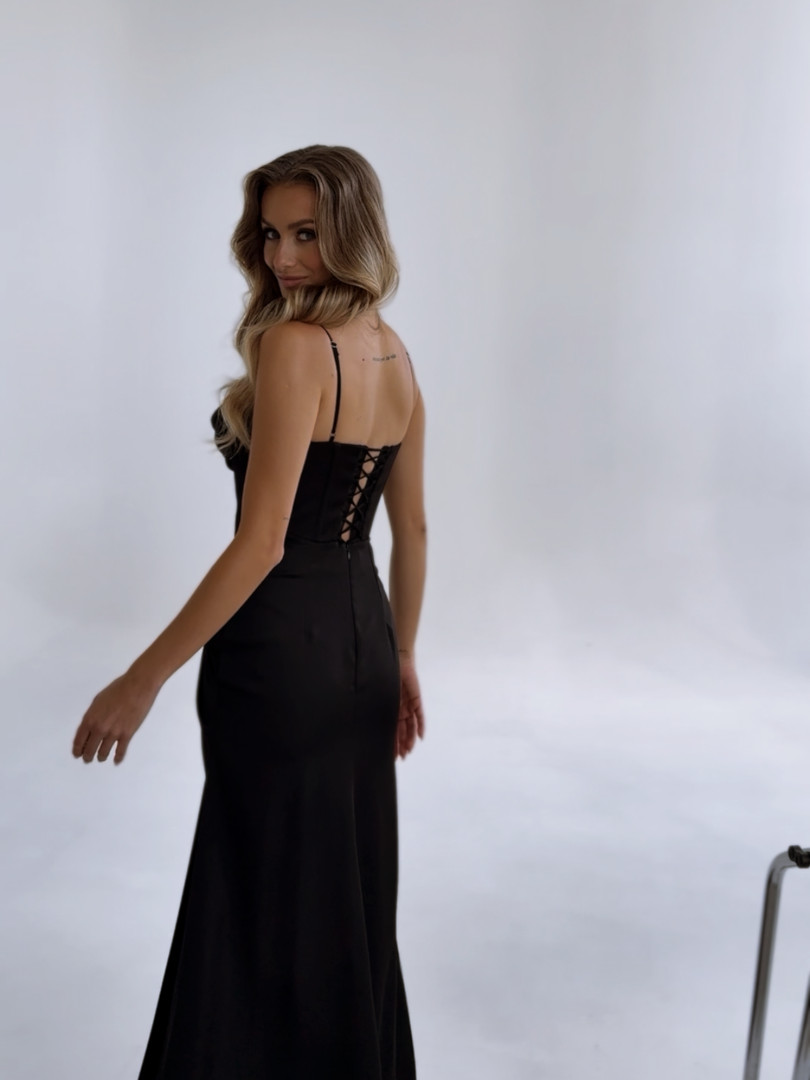 Margot - black elegant long strapless dress with a striking tie on the back - Kulunove image 2