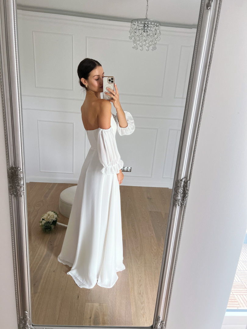 Maya- corset wedding dress with chiffon bottom and 3/4 chiffon sleeves - Kulunove image 3