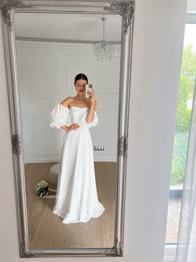 Maya- corset wedding dress with chiffon bottom and 3/4 chiffon sleeves - Kulunove image 4