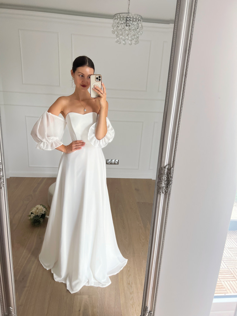 Maya- corset wedding dress with chiffon bottom and 3/4 chiffon sleeves - Kulunove image 1