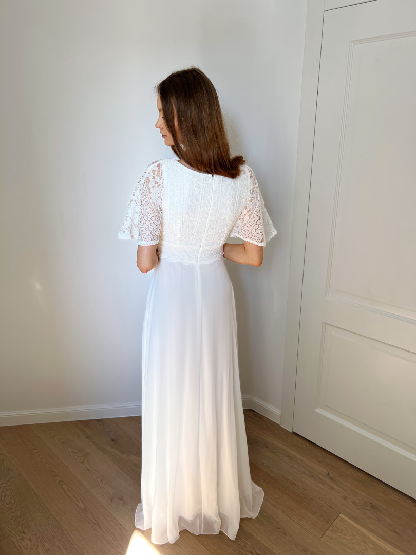 Pola -A 140 simple muslin wedding dress with short sleeve lace top - Kulunove image 2