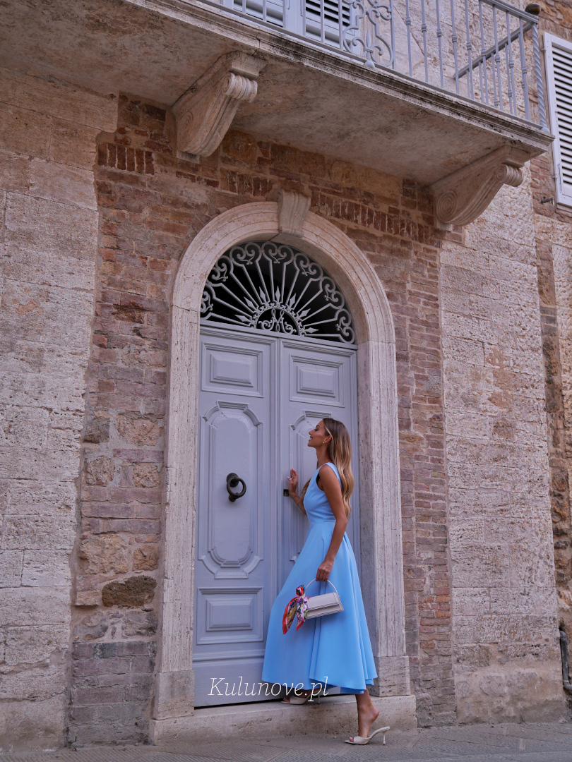 Prima - elegant blue flared midi length dress with a built in neckline - Kulunove image 2