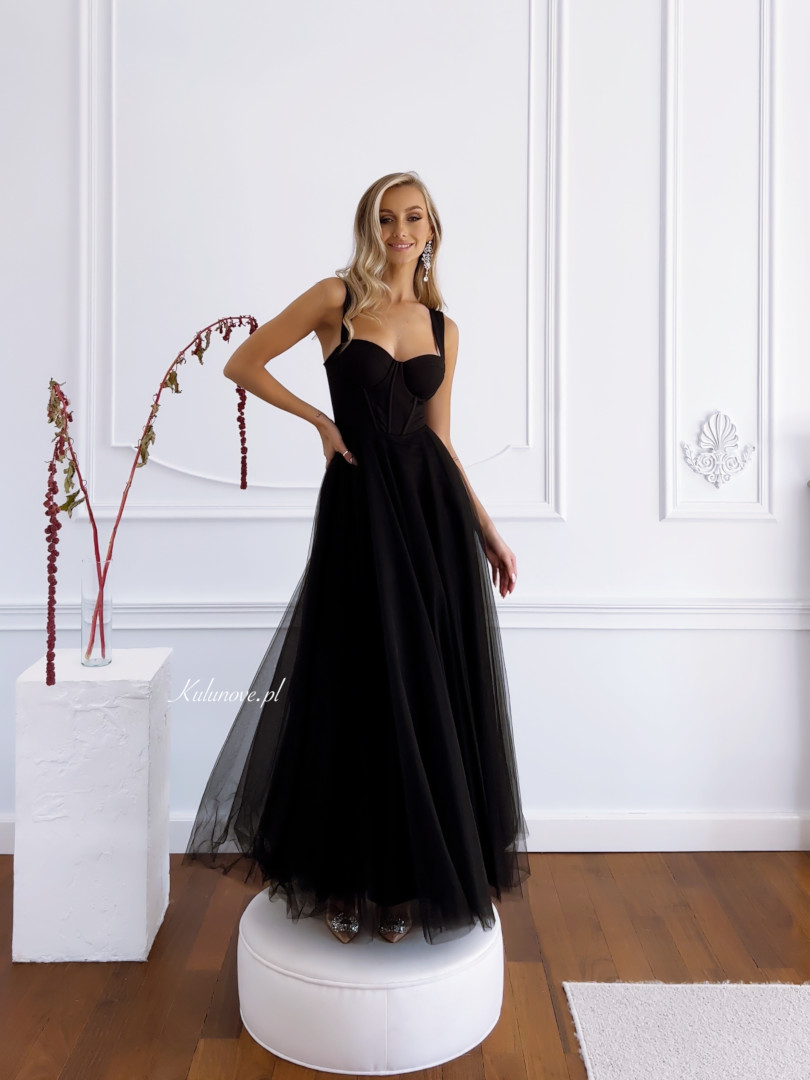 Promise- striking long tulle black dress with strapless corset - Kulunove image 1