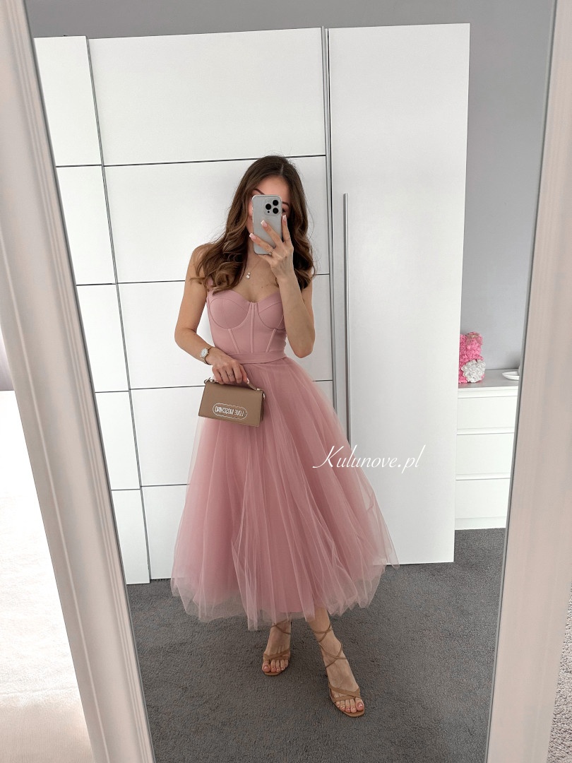 Promise midi - light pink airy dress with corset top with straps - Kulunove image 1