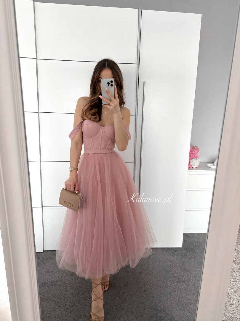 Promise midi - light pink airy dress with corset top with straps - Kulunove image 2