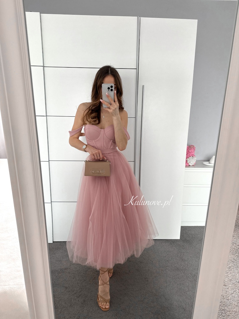 Promise midi - light pink airy dress with corset top with straps - Kulunove image 3