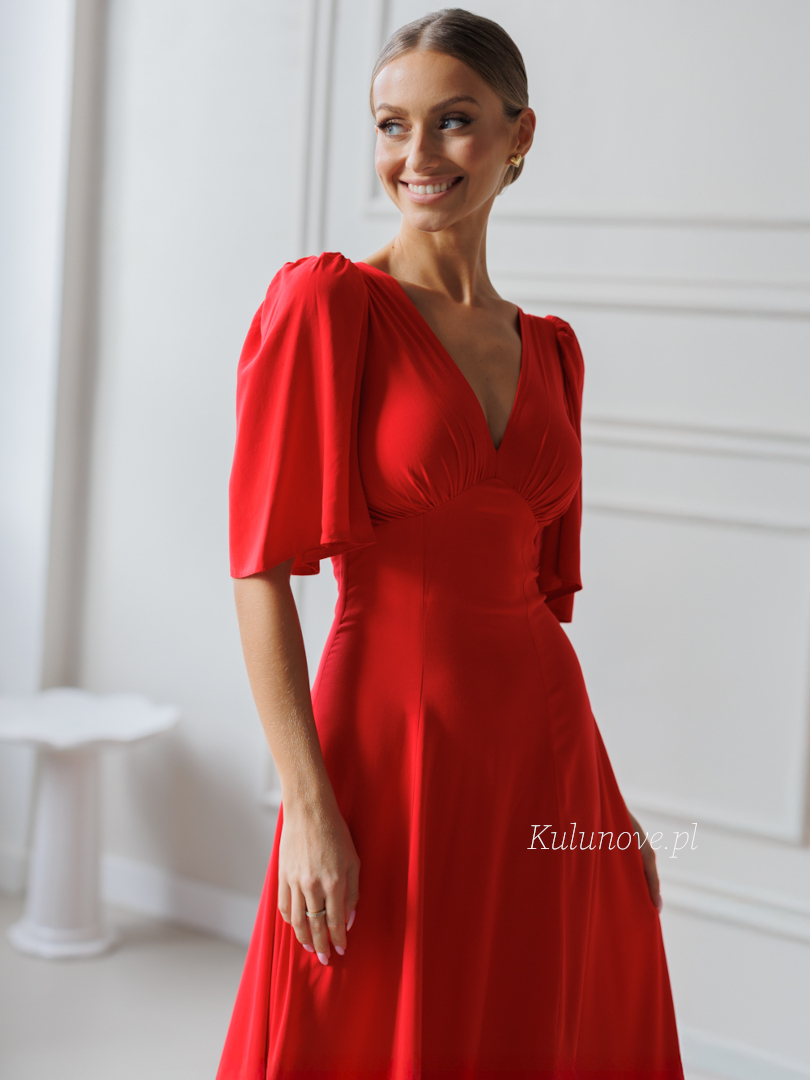 Sydney - red midi dress with V neckline made of viscose - Kulunove image 3