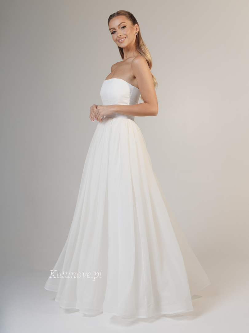 Bonnie - romantic chiffon gown with tie at the back - Kulunove image 1