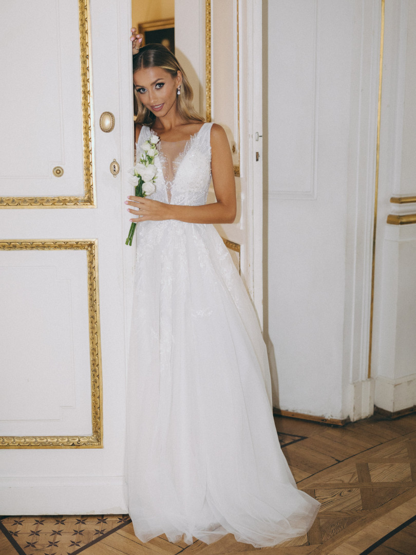 Michaela - a richly embellished PREMIUM wedding dress with thicker straps and an impressive train - Kulunove image 1