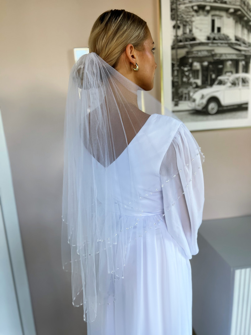 Short double-layered wedding veil with crystals at the end in snow white color - Kulunove image 1